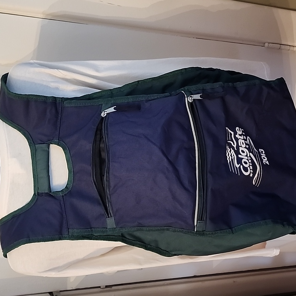 Colgate Women's Games backpack w/free drawstring bag
